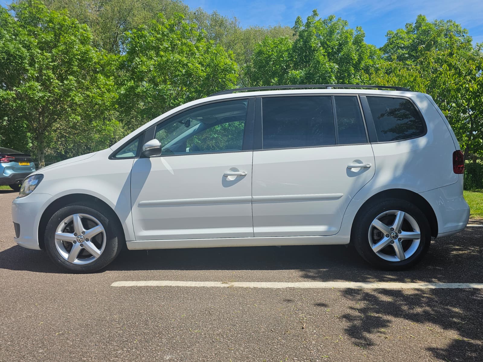 VOLKSWAGEN TOURAN 1.4 TSI SE DSG Euro 5 5dr