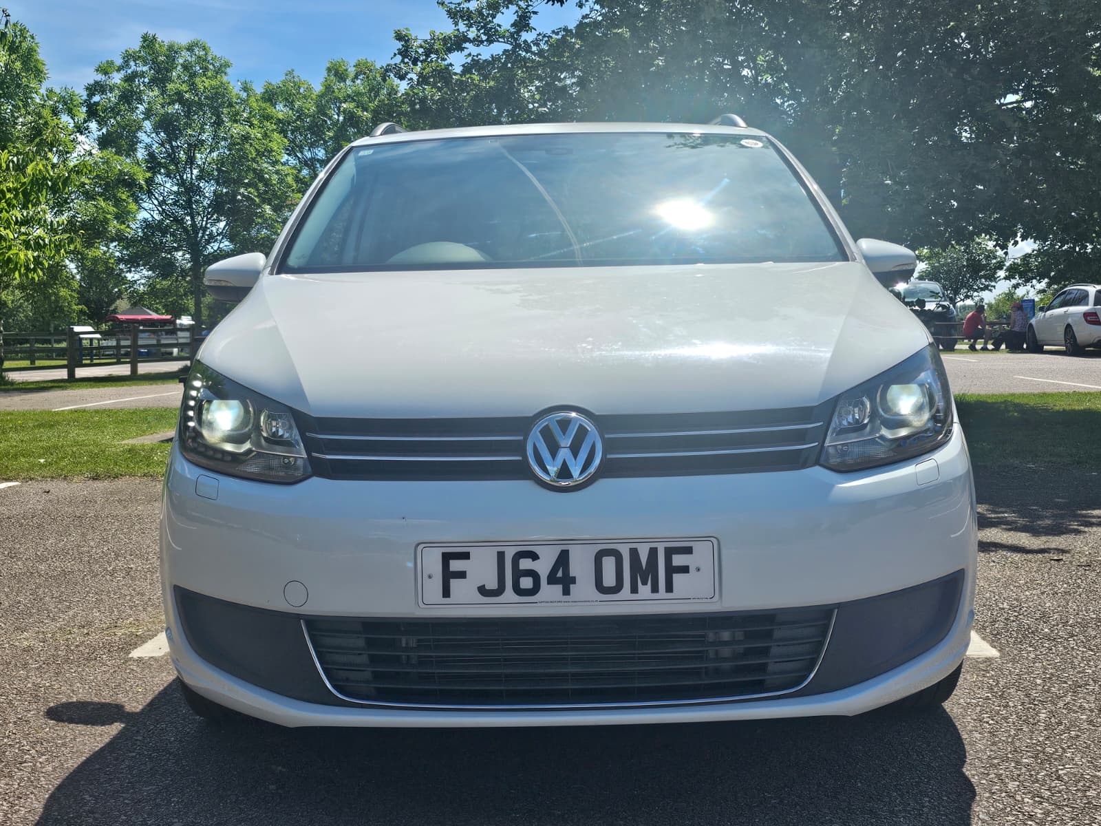 VOLKSWAGEN TOURAN 1.4 TSI SE DSG Euro 5 5dr