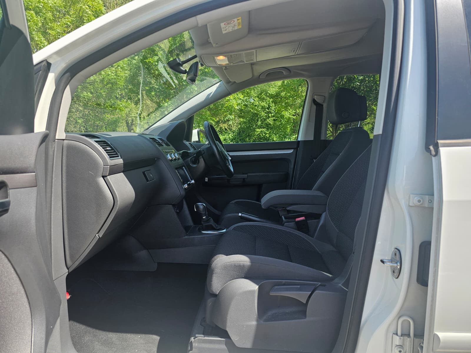 VOLKSWAGEN TOURAN 1.4 TSI SE DSG Euro 5 5dr