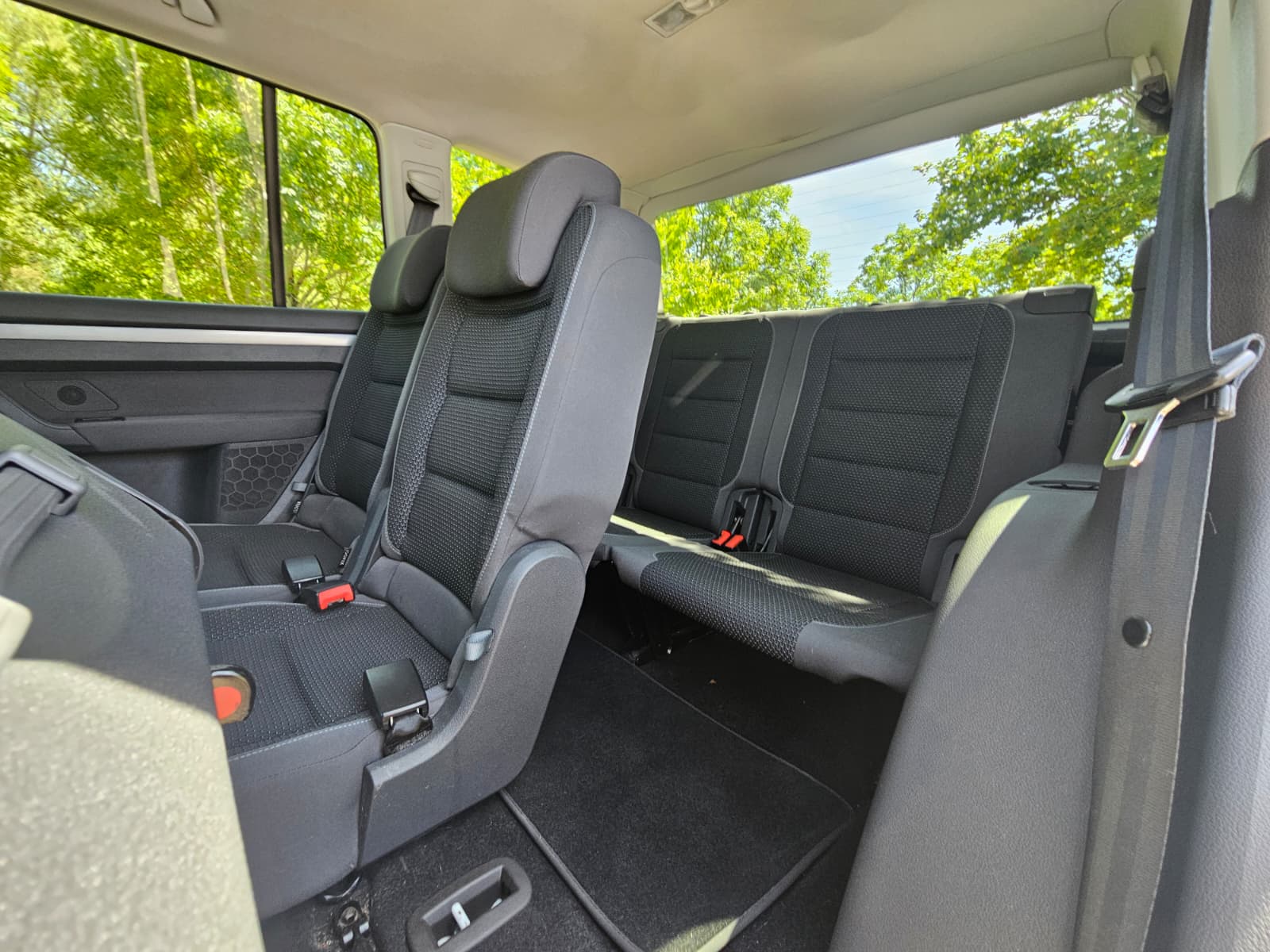 VOLKSWAGEN TOURAN 1.4 TSI SE DSG Euro 5 5dr