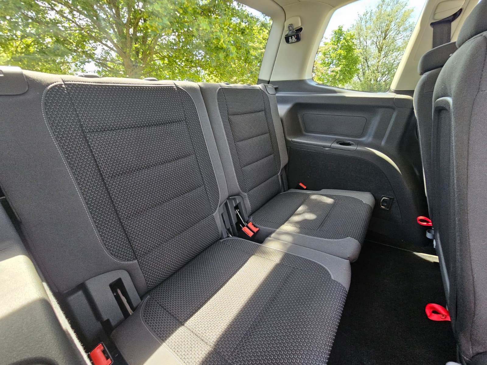 VOLKSWAGEN TOURAN 1.4 TSI SE DSG Euro 5 5dr