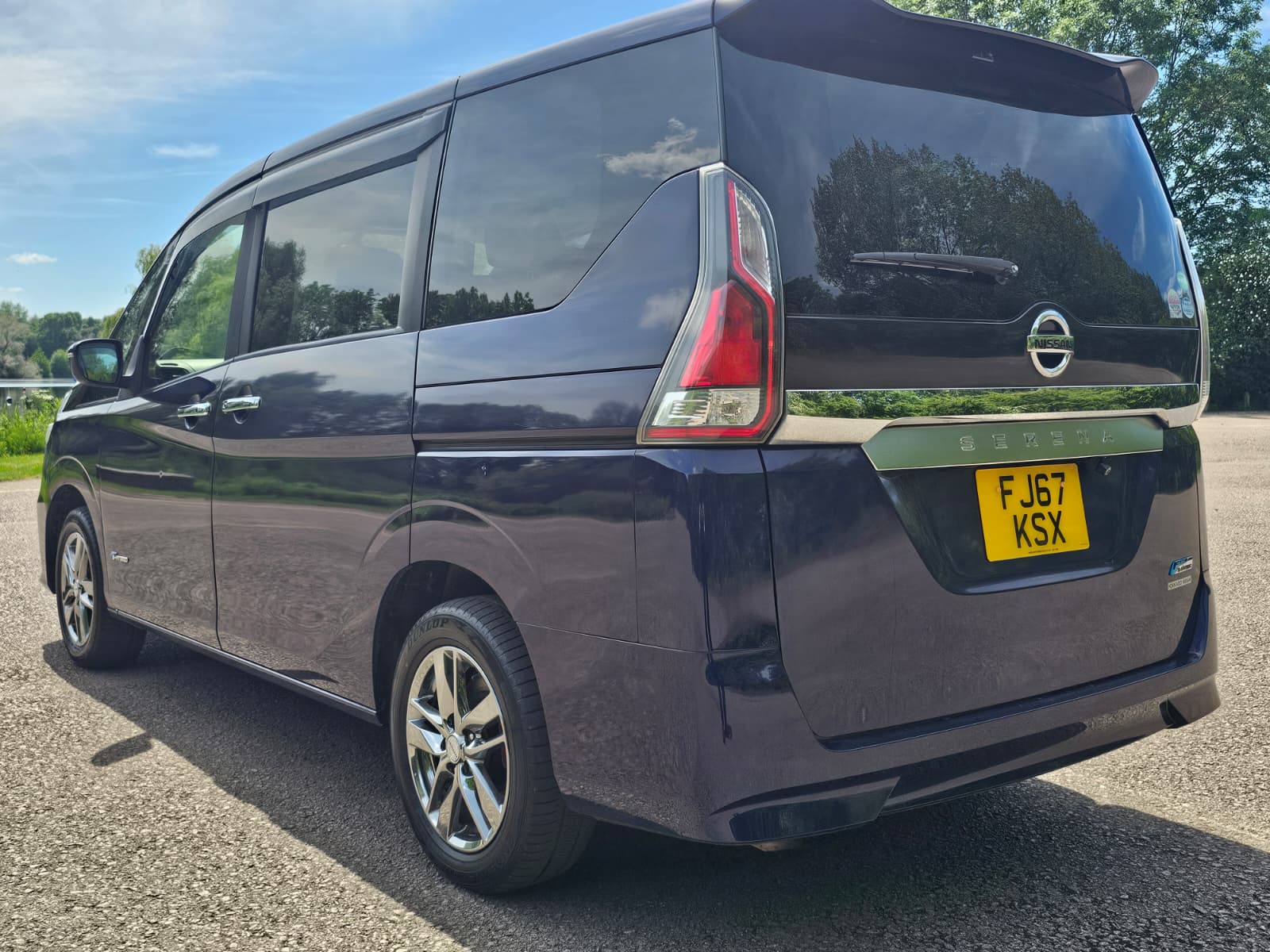 NISSAN SERENA 2.0L Automatic S-Hybrid 8 Seater MPV