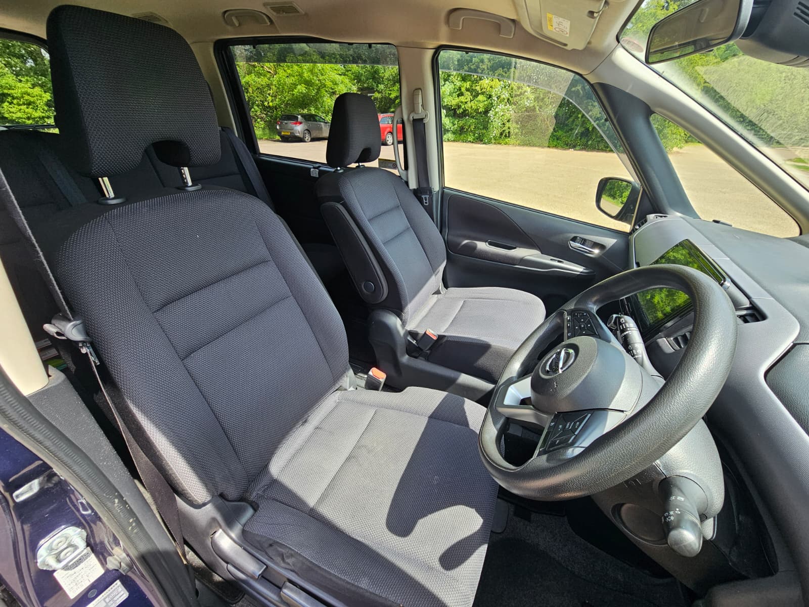 NISSAN SERENA 2.0L Automatic S-Hybrid 8 Seater MPV