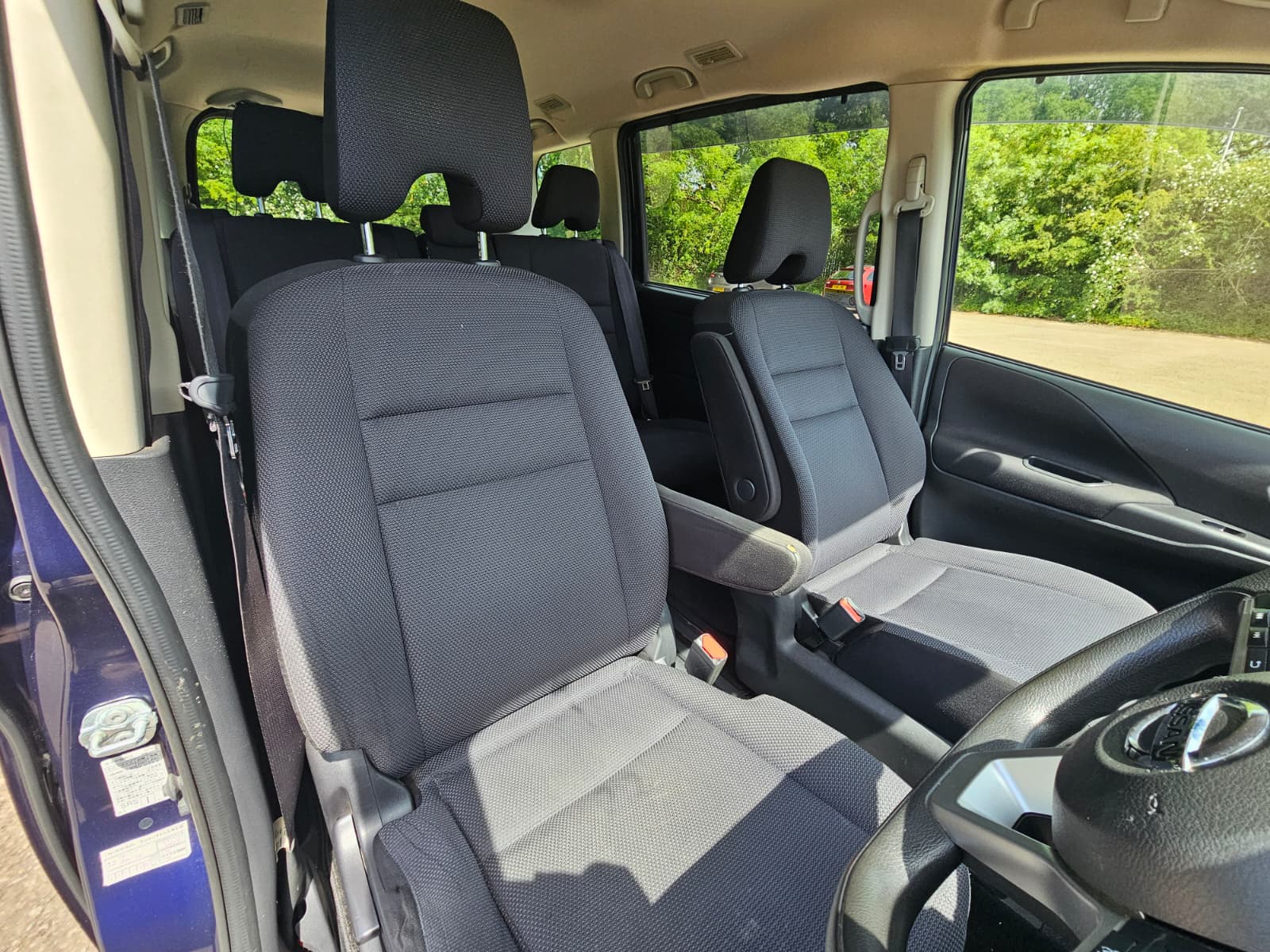 NISSAN SERENA 2.0L Automatic S-Hybrid 8 Seater MPV