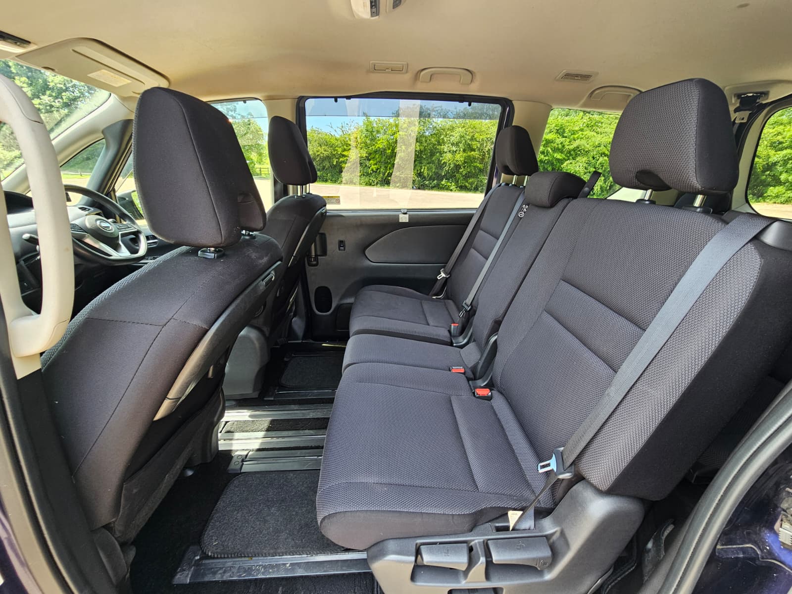 NISSAN SERENA 2.0L Automatic S-Hybrid 8 Seater MPV