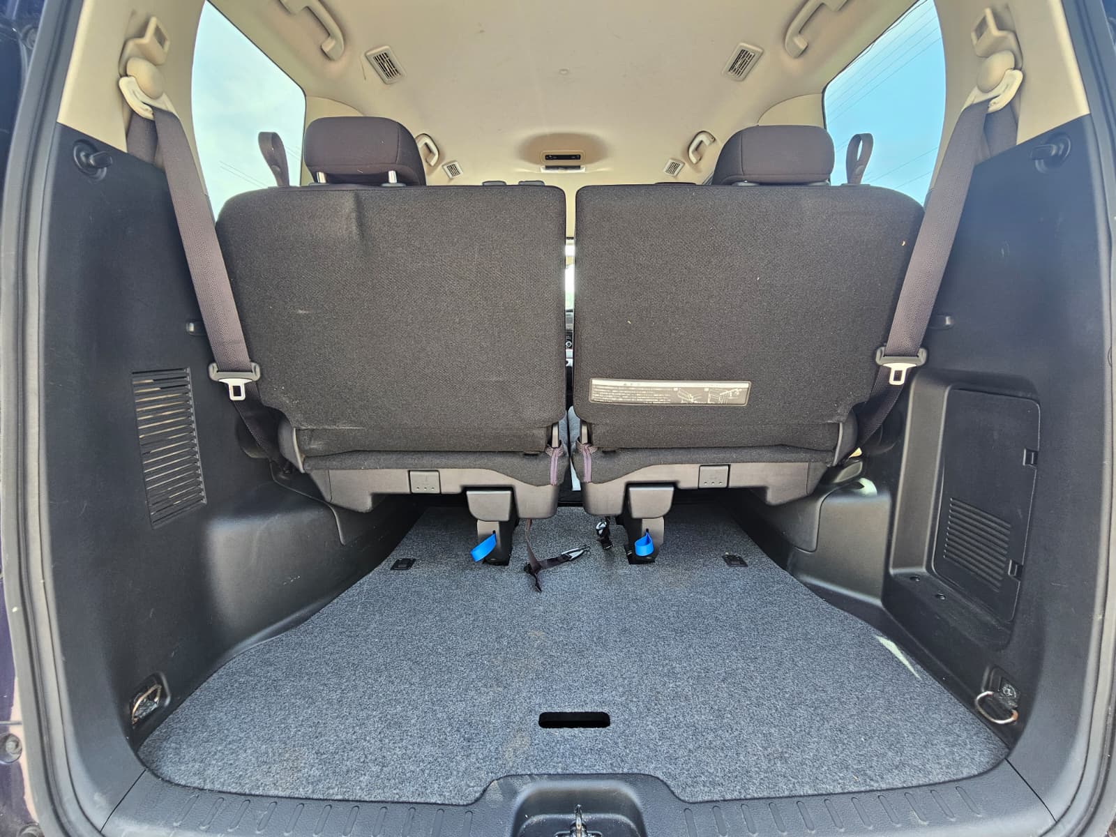 NISSAN SERENA 2.0L Automatic S-Hybrid 8 Seater MPV