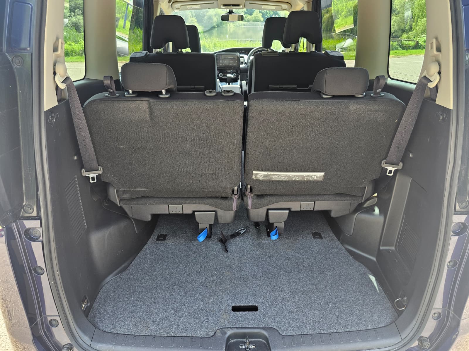 NISSAN SERENA 2.0L Automatic S-Hybrid 8 Seater MPV