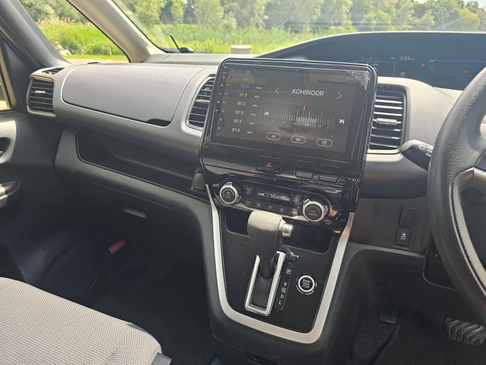 NISSAN SERENA 2.0L Automatic S-Hybrid 8 Seater MPV
