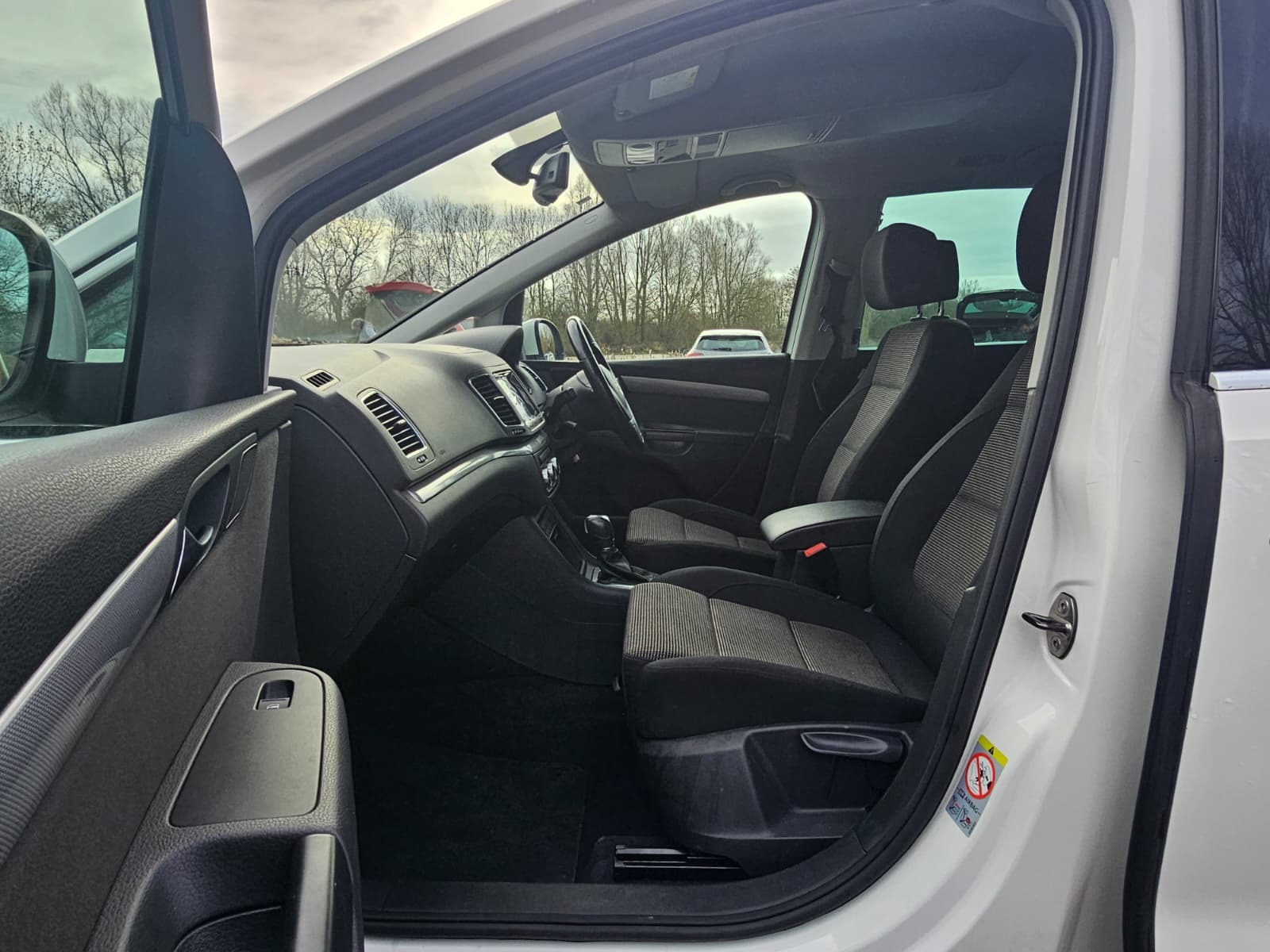 VOLKSWAGEN SHARAN 1.4 TSI BlueMotion Tech SE DSG Euro 5 (s/s) 5dr