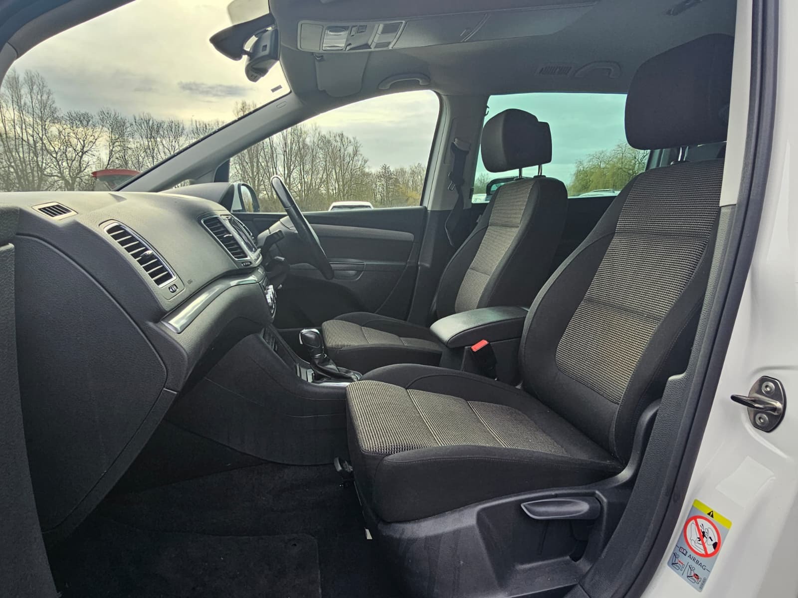 VOLKSWAGEN SHARAN 1.4 TSI BlueMotion Tech SE DSG Euro 5 (s/s) 5dr