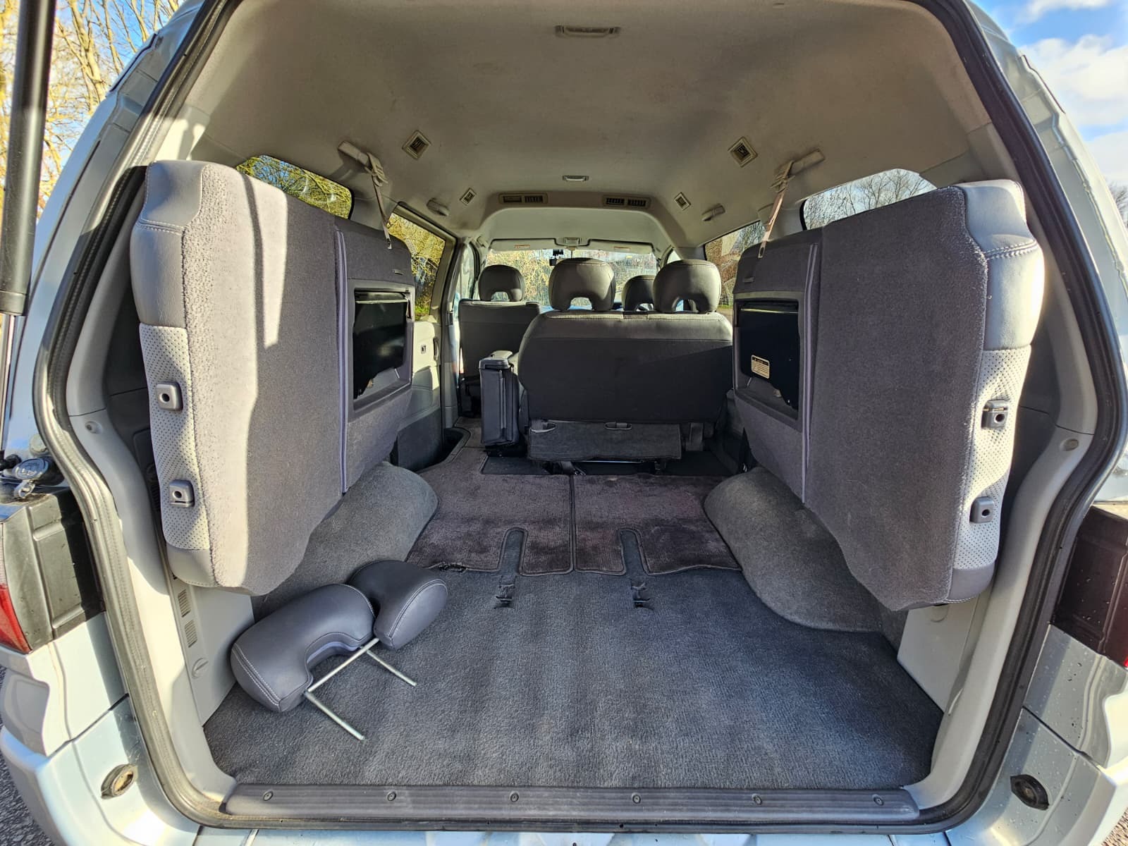 MITSUBISHI DELICA L400 Spacegear Chamonix 3.0 Auto V6 4X4 / 2WD