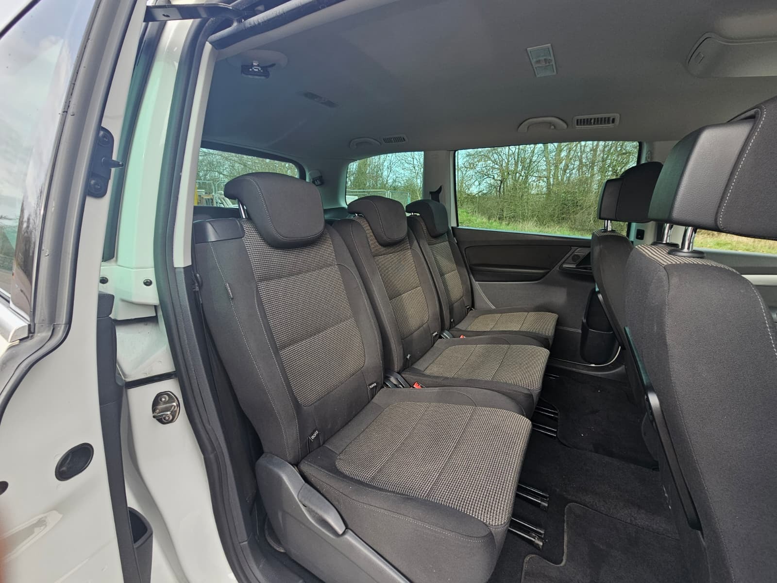 VOLKSWAGEN SHARAN 1.4 TSI BlueMotion Tech SE DSG Euro 5 (s/s) 5dr