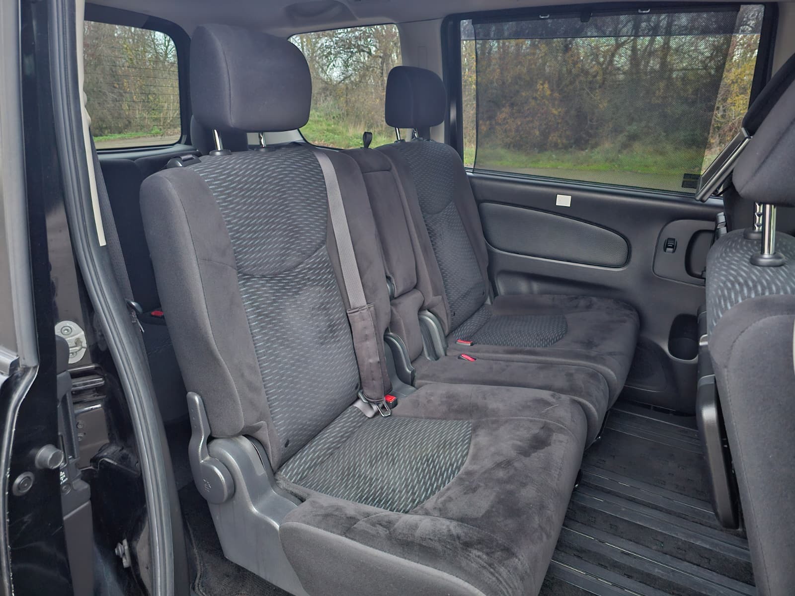 NISSAN SERENA 2.0h Automatic Hybrid CVT 8 Seater MPV