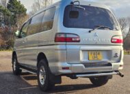 MITSUBISHI DELICA L400 Spacegear Chamonix 3.0 Auto V6 4X4 / 2WD