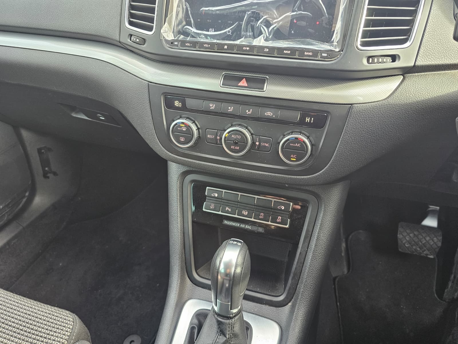 VOLKSWAGEN SHARAN 1.4 TSI BlueMotion Tech SE DSG Euro 5 (s/s) 5dr
