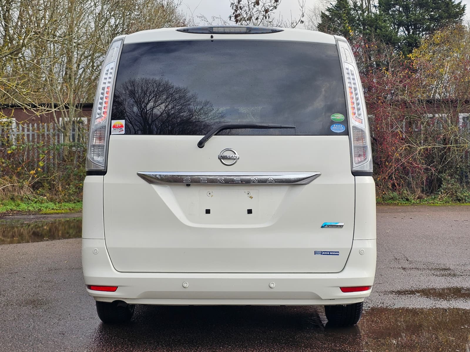 NISSAN SERENA 2.0h Automatic Hybrid CVT 8 Seater MPV