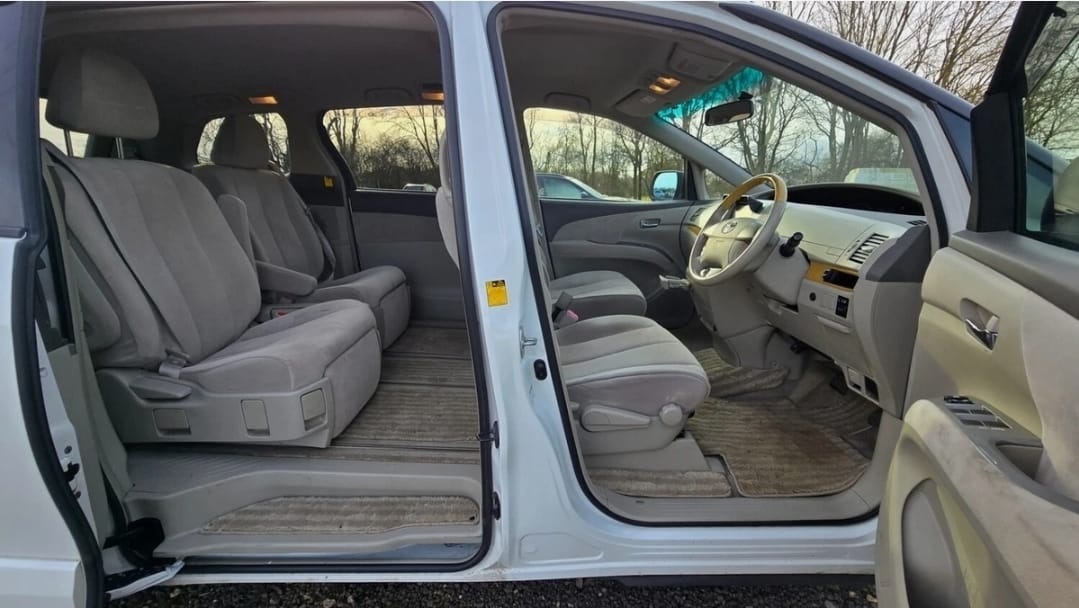 TOYOTA ESTIMA