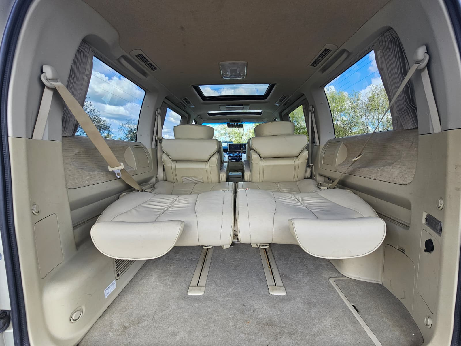 NISSAN ELGRAND Base/XL 8 Seater 3.5/2.5 V6 Automatic MPV