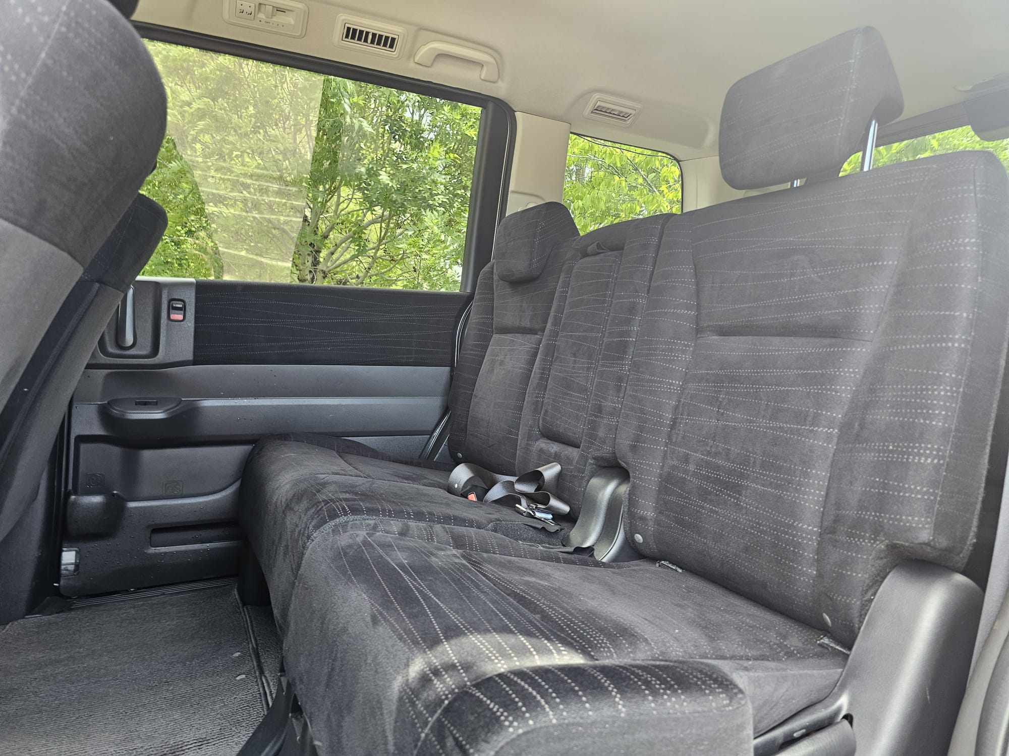 HONDA STEPWAGN SPADA 2.0L Automatic 7/8 Seater MPV