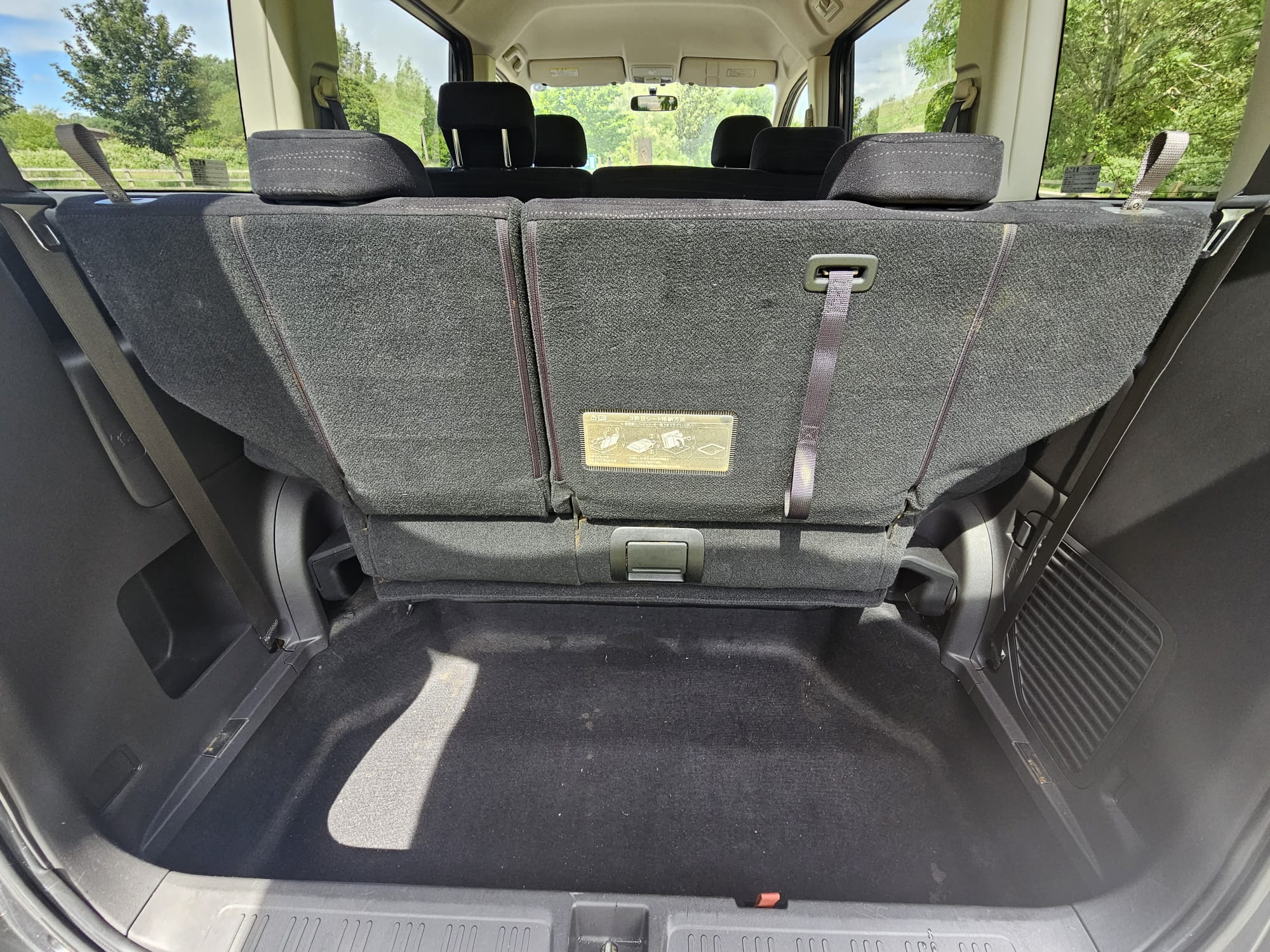 HONDA STEPWAGN SPADA 2.0L Automatic 7/8 Seater MPV