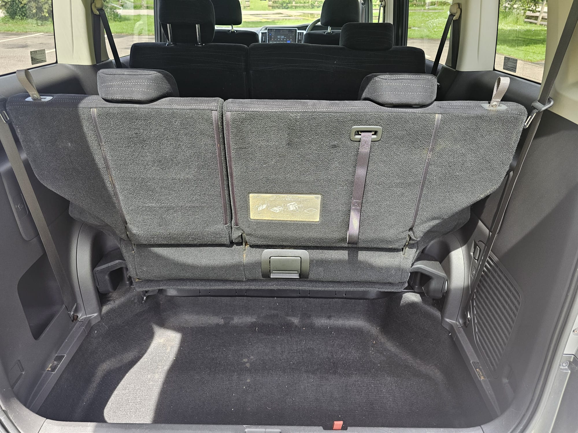 HONDA STEPWAGN SPADA 2.0L Automatic 7/8 Seater MPV