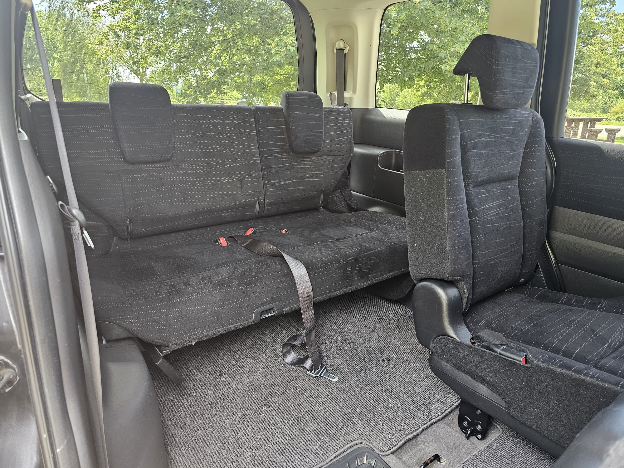 HONDA STEPWAGN SPADA 2.0L Automatic 7/8 Seater MPV
