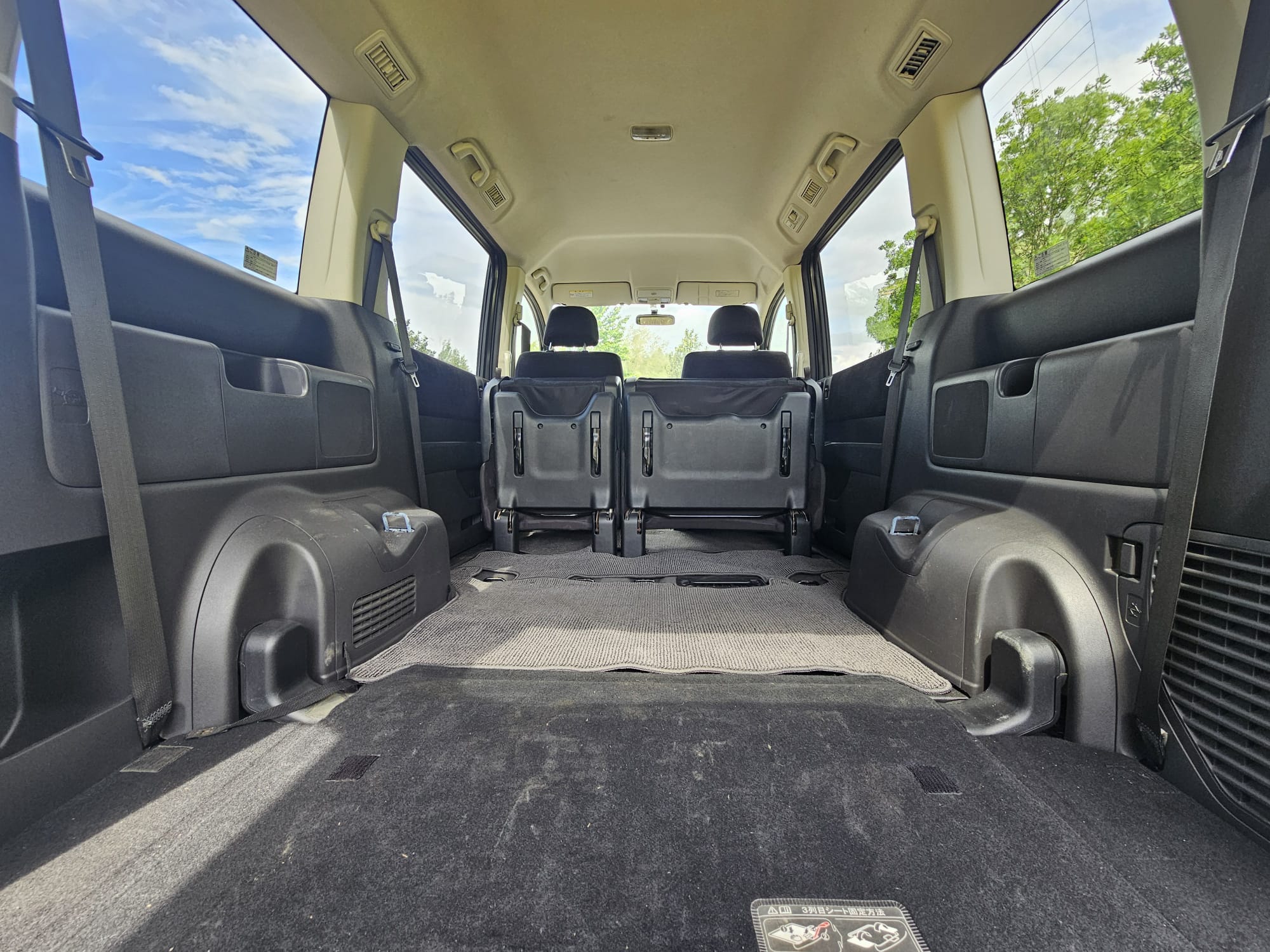 HONDA STEPWAGN SPADA 2.0L Automatic 7/8 Seater MPV