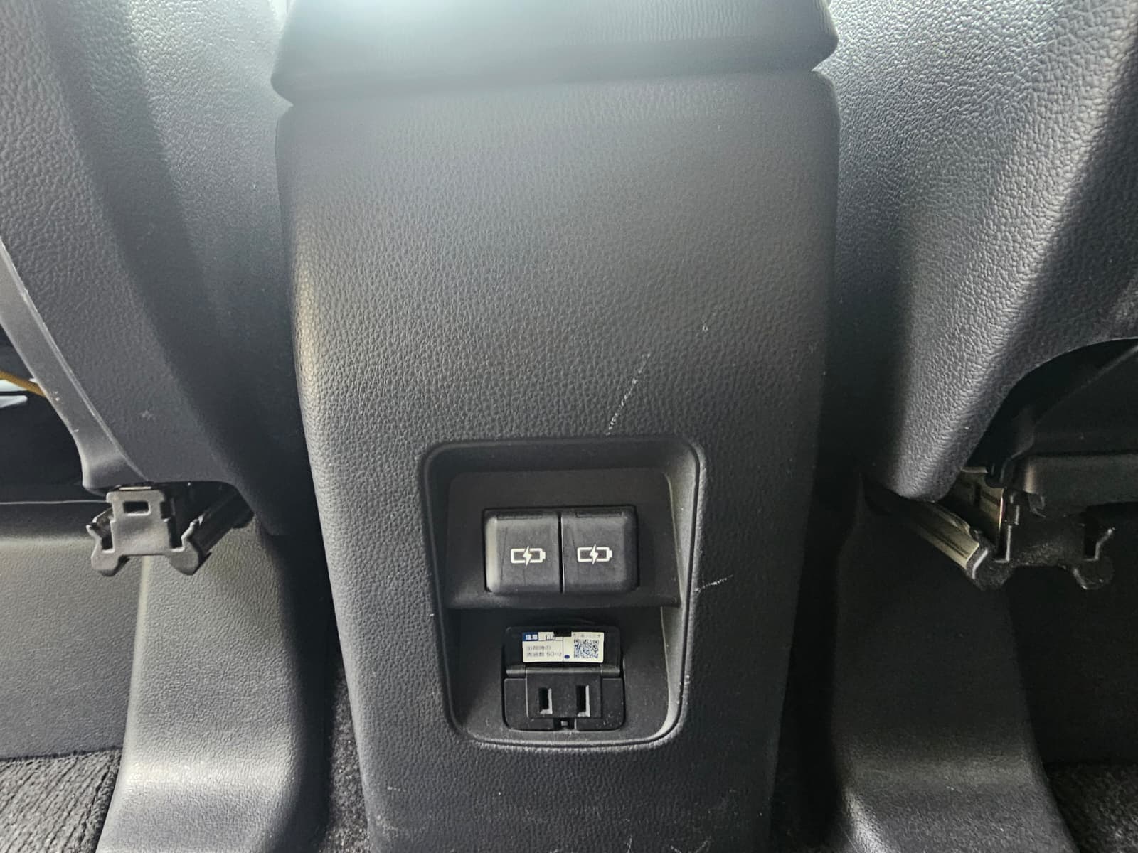 TOYOTA NOAH VOXY 1.8h Hybrid G Automatic CVT 8 Seater MPV