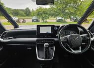 TOYOTA NOAH VOXY 1.8h Hybrid G Automatic CVT 8 Seater MPV