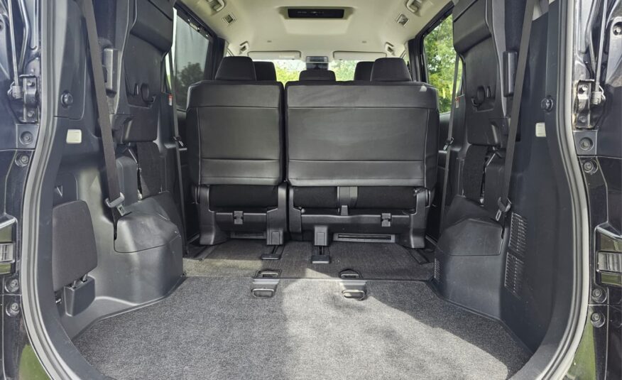 TOYOTA NOAH VOXY 1.8H HYBRID G AUTOMATIC CVT 8 SEATER MPV 24,999.00 24,999.00...