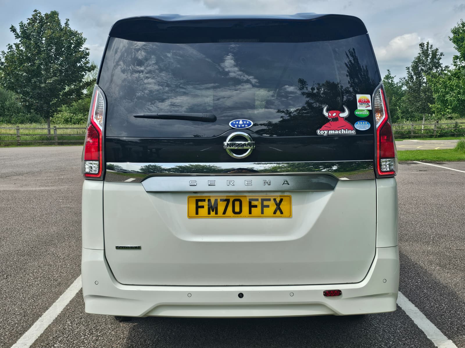 NISSAN SERENA 2.0h S-Hybrid Automatic 8 Seater Dual Powerslide Doors MPV
