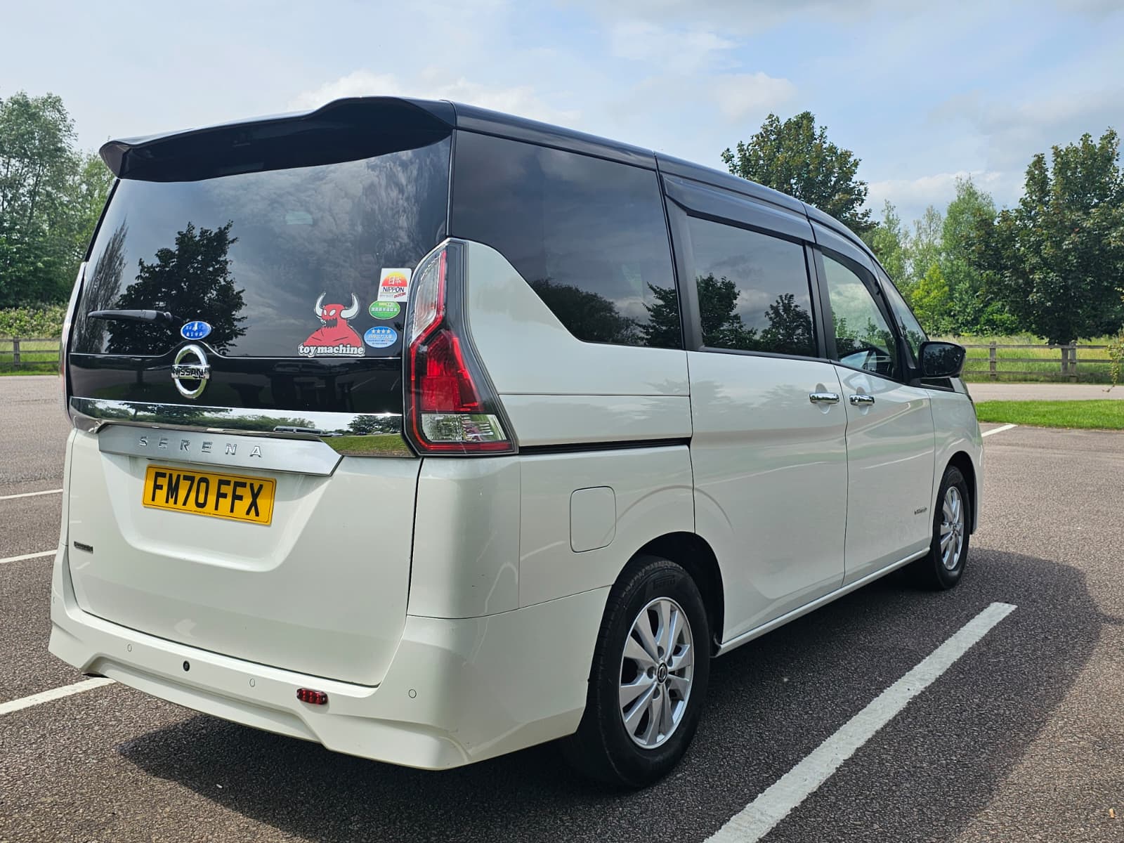 NISSAN SERENA 2.0h S-Hybrid Automatic 8 Seater Dual Powerslide Doors MPV
