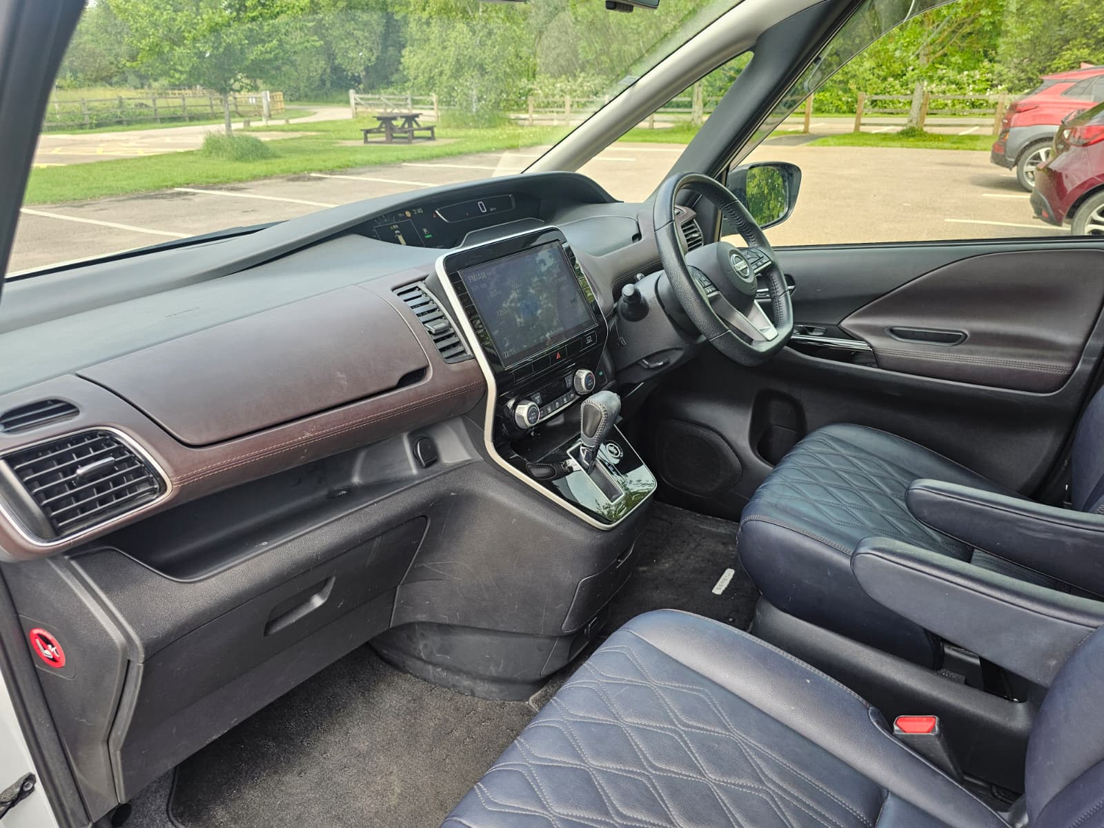 NISSAN SERENA 2.0h S-Hybrid Automatic 8 Seater Dual Powerslide Doors MPV