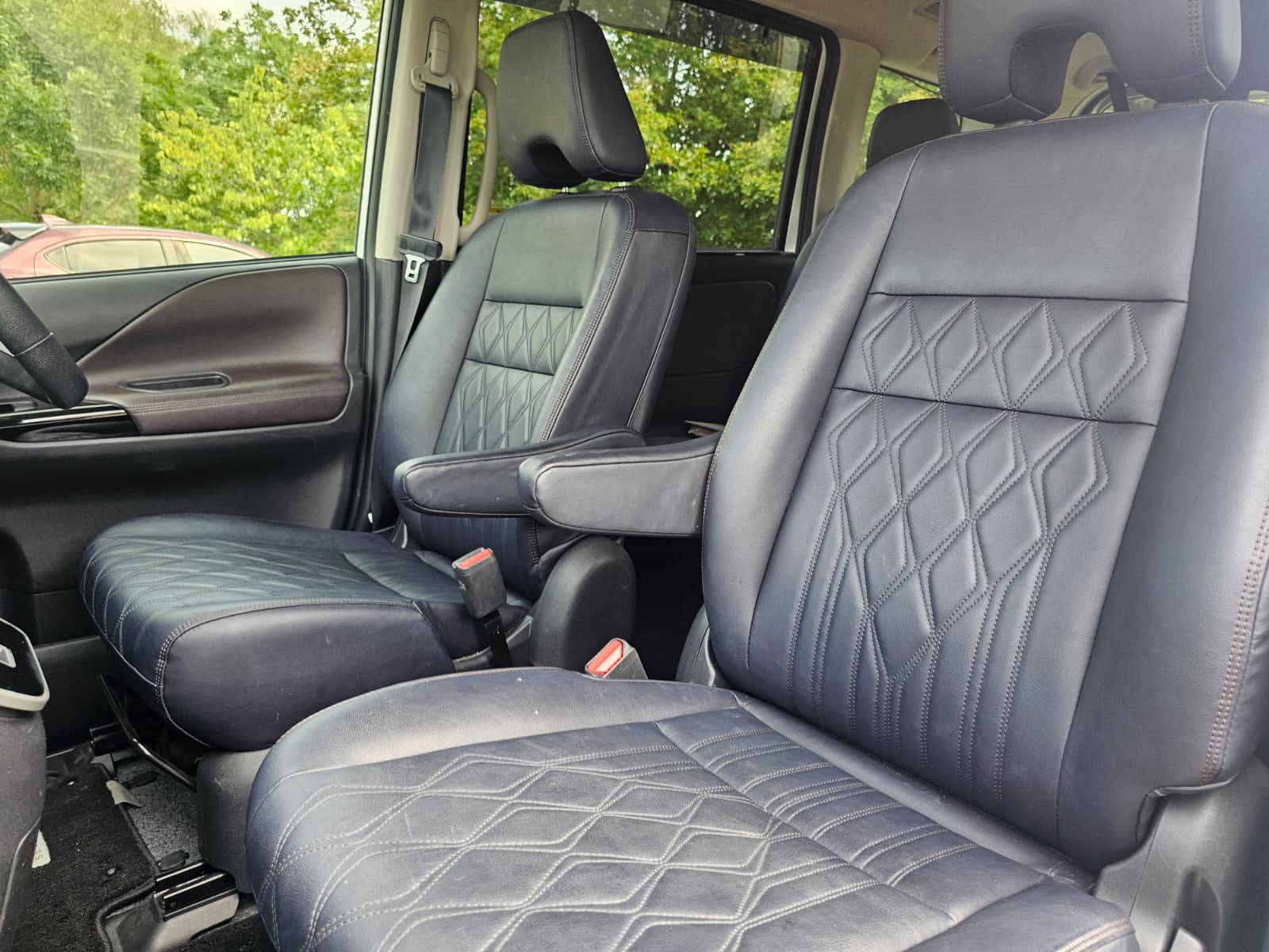 NISSAN SERENA 2.0h S-Hybrid Automatic 8 Seater Dual Powerslide Doors MPV