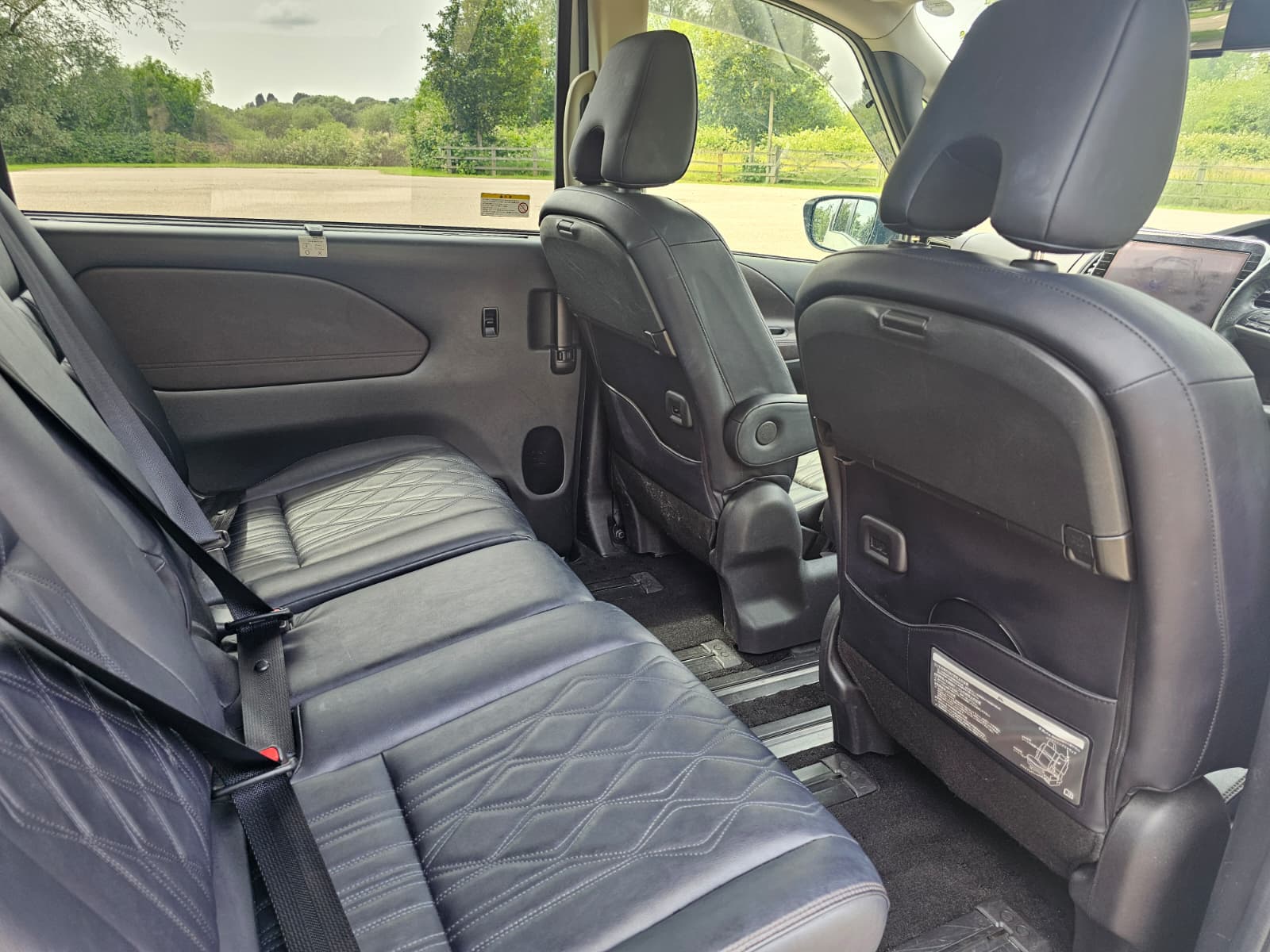 NISSAN SERENA 2.0h S-Hybrid Automatic 8 Seater Dual Powerslide Doors MPV