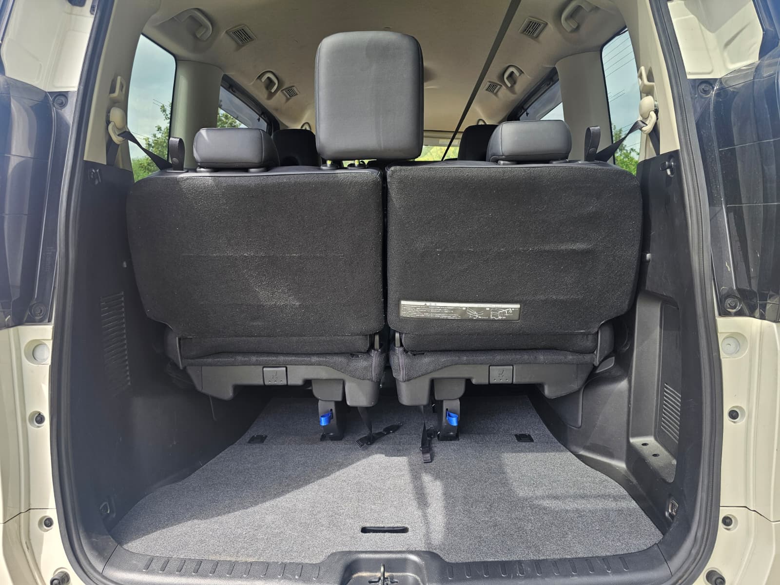 NISSAN SERENA 2.0h S-Hybrid Automatic 8 Seater Dual Powerslide Doors MPV