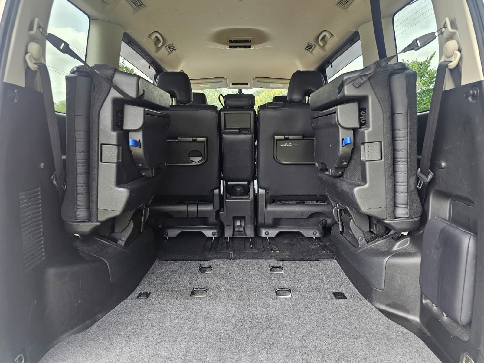 NISSAN SERENA 2.0h S-Hybrid Automatic 8 Seater Dual Powerslide Doors MPV