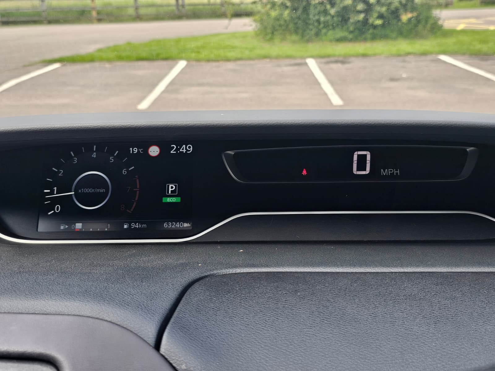 NISSAN SERENA 2.0h S-Hybrid Automatic 8 Seater Dual Powerslide Doors MPV