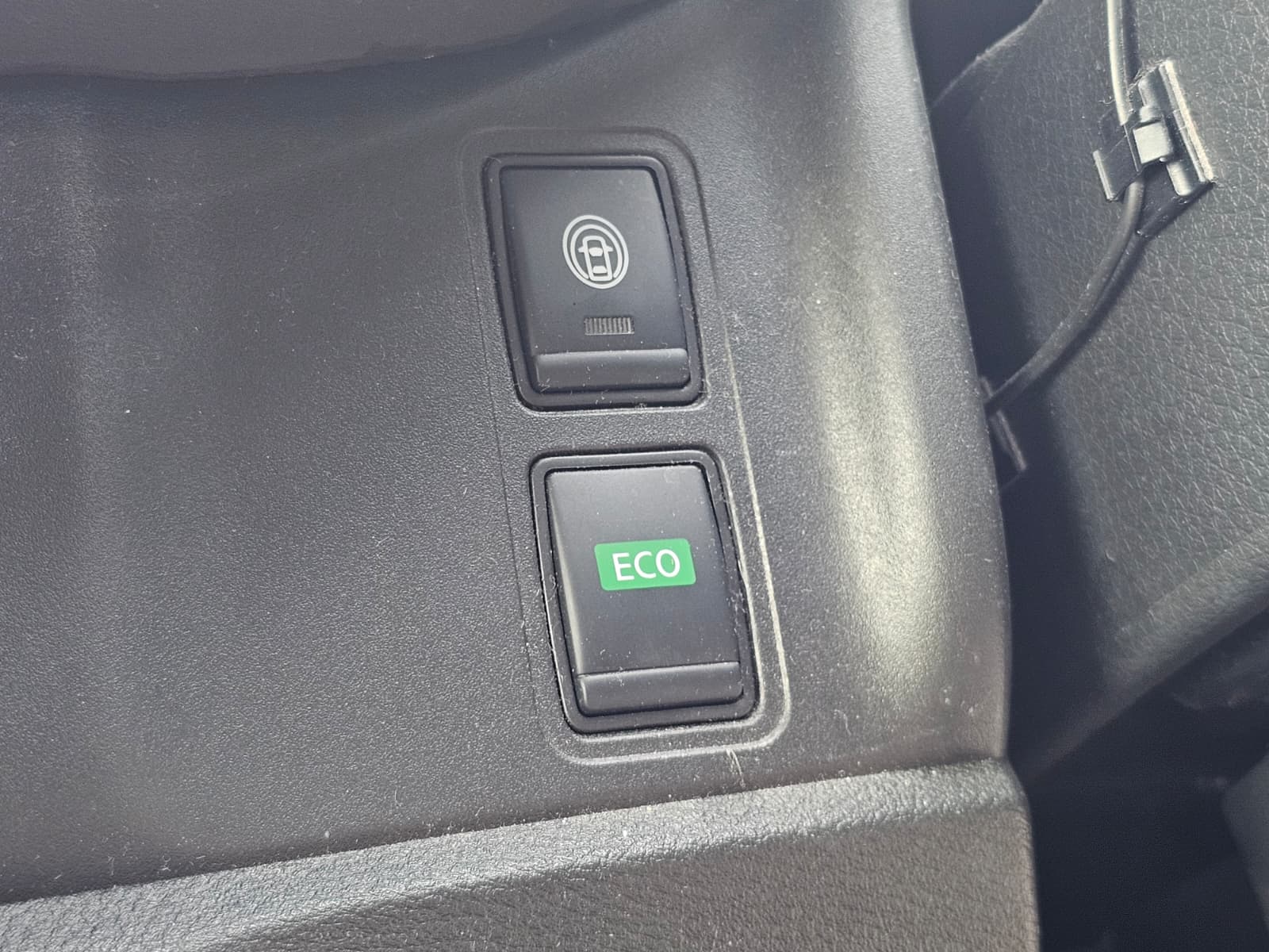 NISSAN SERENA 2.0h S-Hybrid Automatic 8 Seater Dual Powerslide Doors MPV