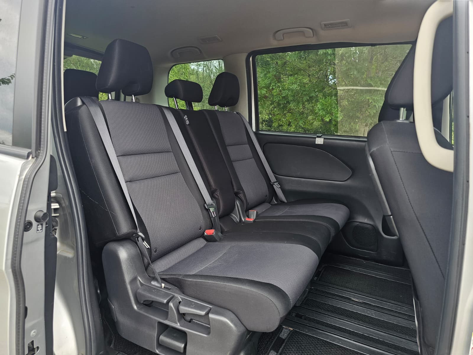 Nissan Serena 2.0h S-Hybrid Auto 8 Seater MPV 360 Camera