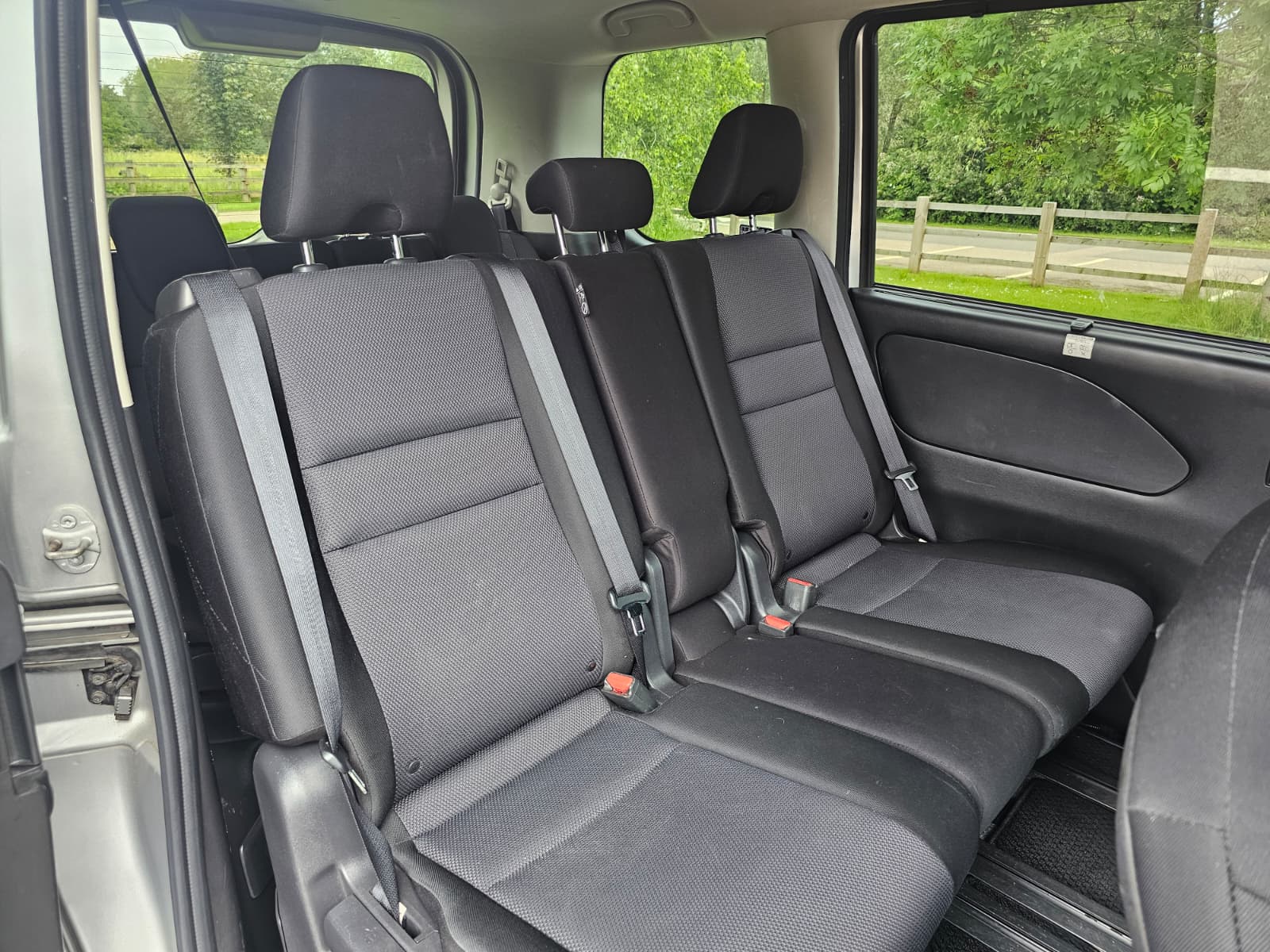 Nissan Serena 2.0h S-Hybrid Auto 8 Seater MPV 360 Camera
