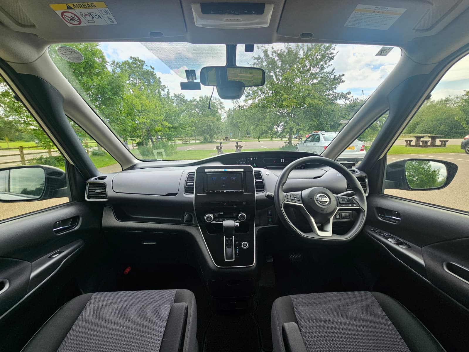 Nissan Serena 2.0h S-Hybrid Auto 8 Seater MPV 360 Camera