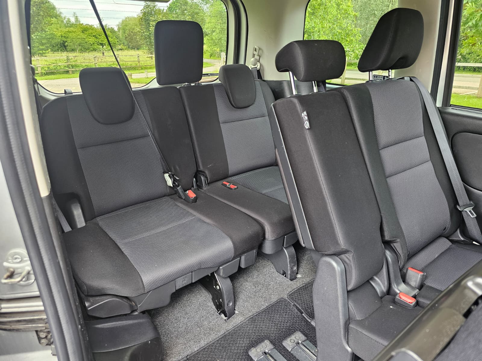 Nissan Serena 2.0h S-Hybrid Auto 8 Seater MPV 360 Camera