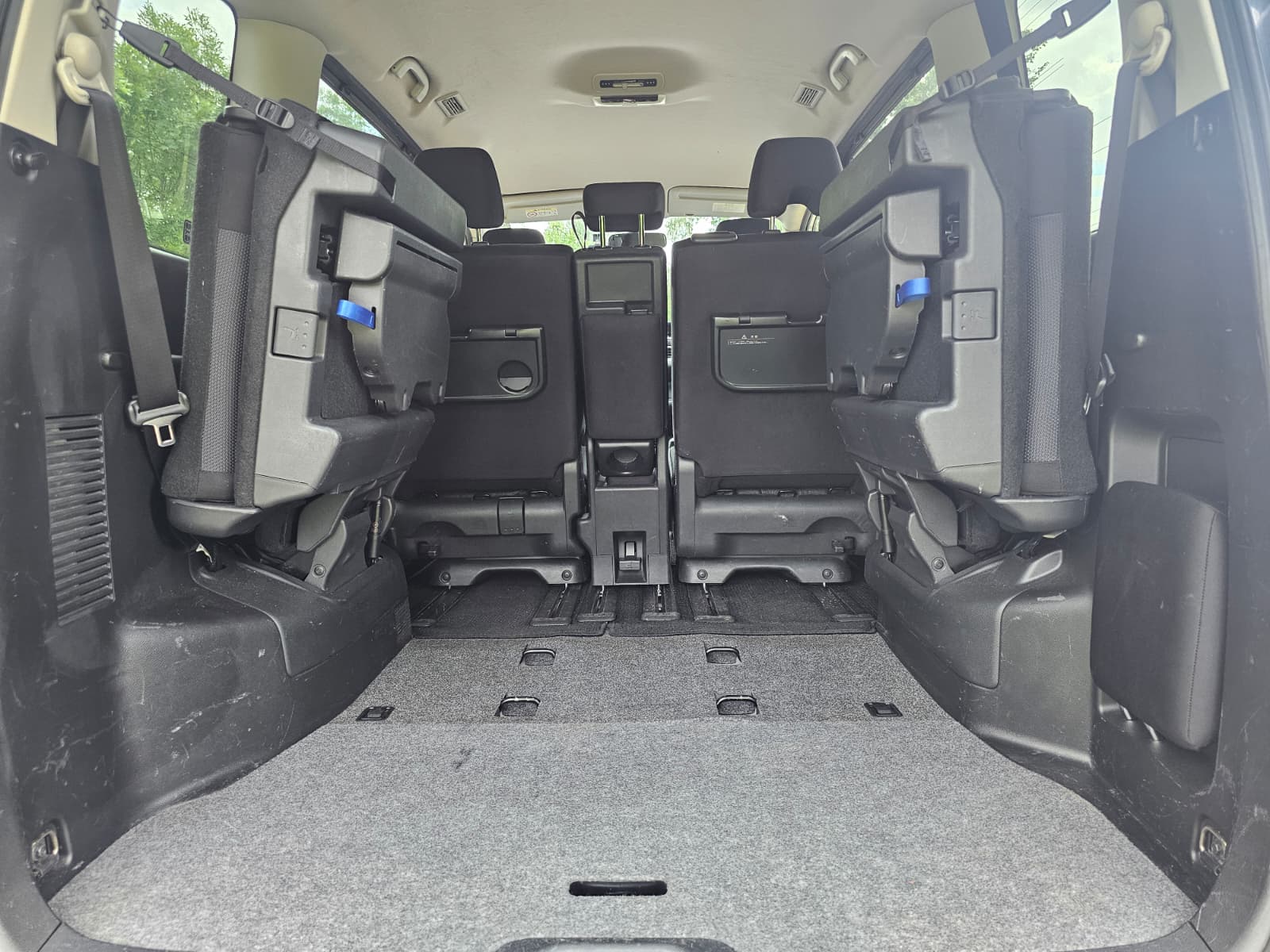 Nissan Serena 2.0h S-Hybrid Auto 8 Seater MPV 360 Camera