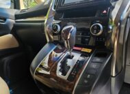 Toyota Vellfire 2.5L Automatic CVT Full Leather Interior 8 Seater Luxury MPV