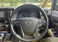 Toyota Vellfire 2.5L Automatic CVT Full Leather Interior 8 Seater Luxury MPV