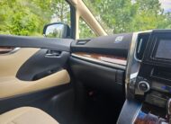 Toyota Vellfire 2.5L Automatic CVT Full Leather Interior 8 Seater Luxury MPV