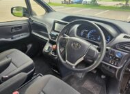TOYOTA NOAH VOXY 1.8h Hybrid Automatic CVT 7 seater 2015/09 MPV