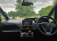 TOYOTA NOAH VOXY 1.8h Hybrid Automatic CVT 7 seater 2015/09 MPV