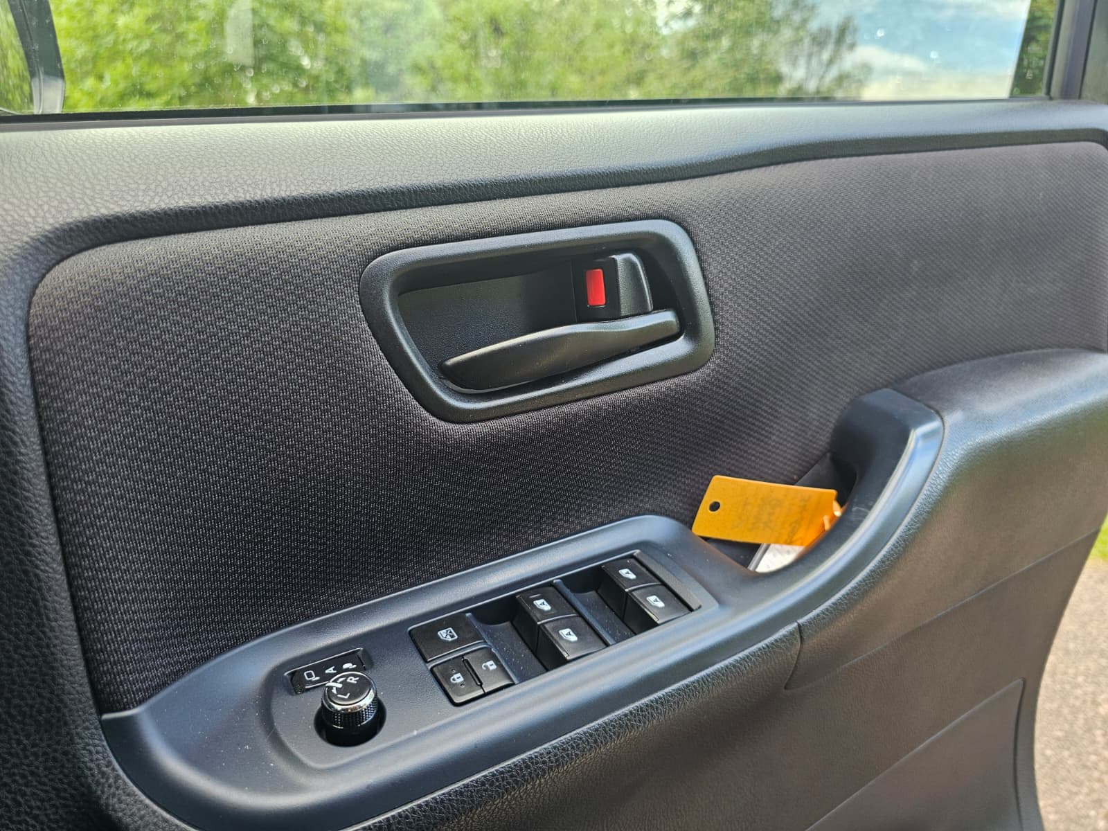 TOYOTA NOAH VOXY 1.8h Hybrid Automatic CVT 7 seater 2015/09 MPV